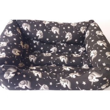 Culcus Patut Negru & Unicorn Pentru Caini si Pisici 50X40 cm