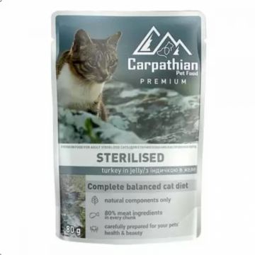 Hrana umeda pentru pisici sterilizate Carpathian cu curcan in jeleu 80 gr Hrana umeda pentru pisici sterilizate Carpathian cu curcan in jeleu 80 gr